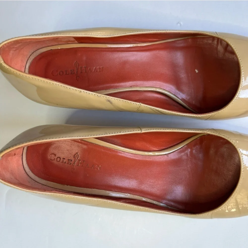 Cole Haan Nude Closed Toe Wedge Heel Shoes 7.5